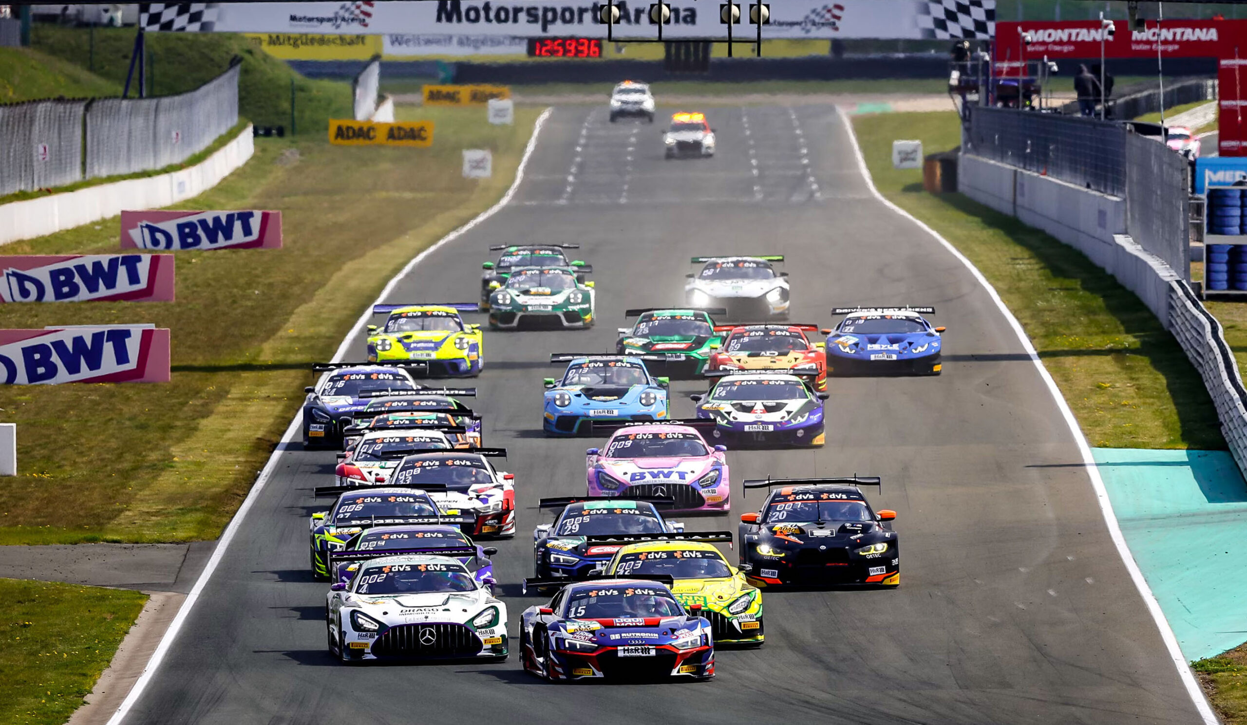 Adac Gt Masters Rennen Oschersleben Foto Gruppe C