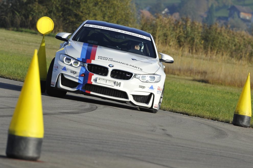 Bewährte Kombination: Mit dem BMW M4 errang Albin Mächler 2014 und 2015 den Bergmeistertitel. Am Sonntag wuchtete er das Coupé beim Slalom Wangen am schnellsten um die Pylonen.