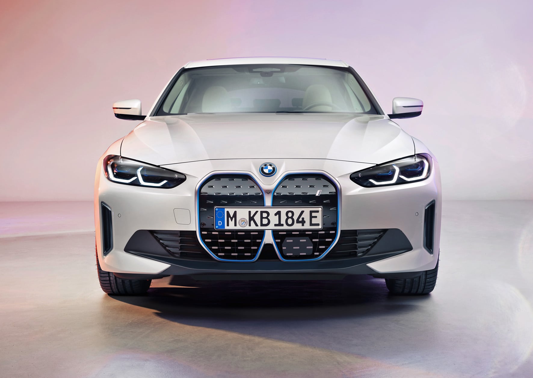 BMW i4