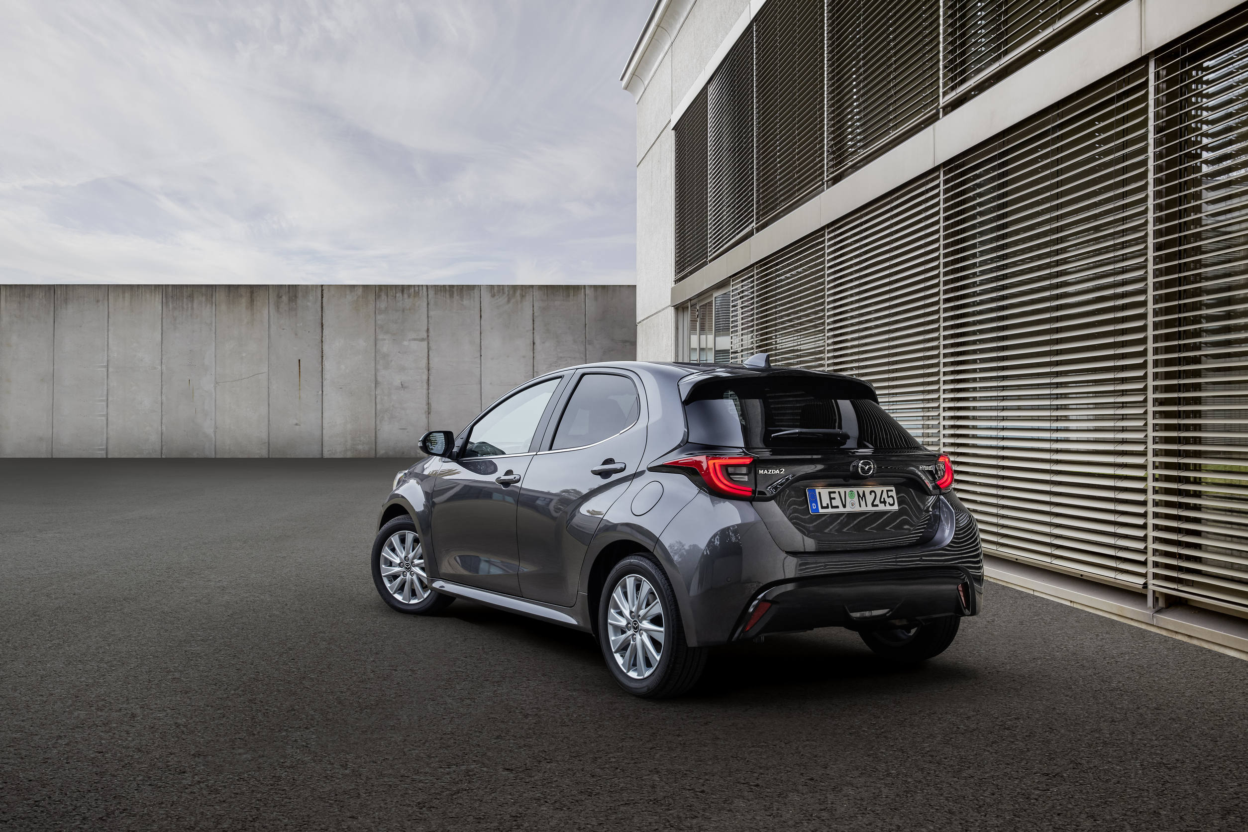 Mazda : la petite Série 2 arrive en full hybrid - AutoSprintCH