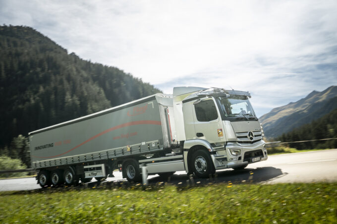 eActros 300