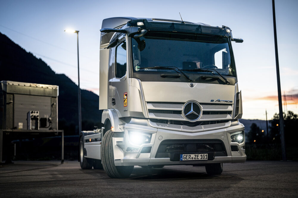 eActros 300