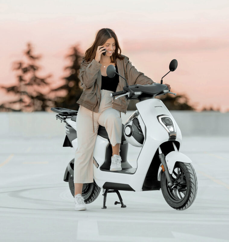 Scooter elettrico Honda EM1 e