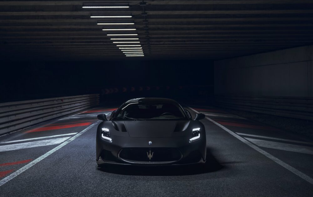 Maseratti MC20 Notte