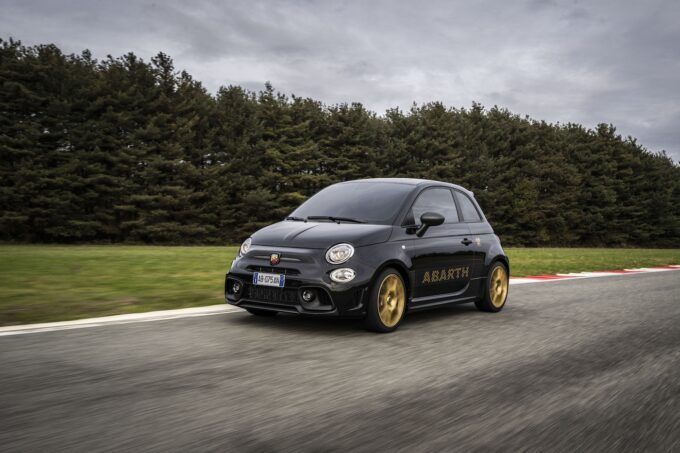 Abarth 695 75° Anniversario