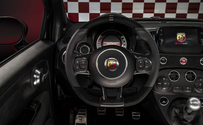 Abarth 695 75° Anniversario