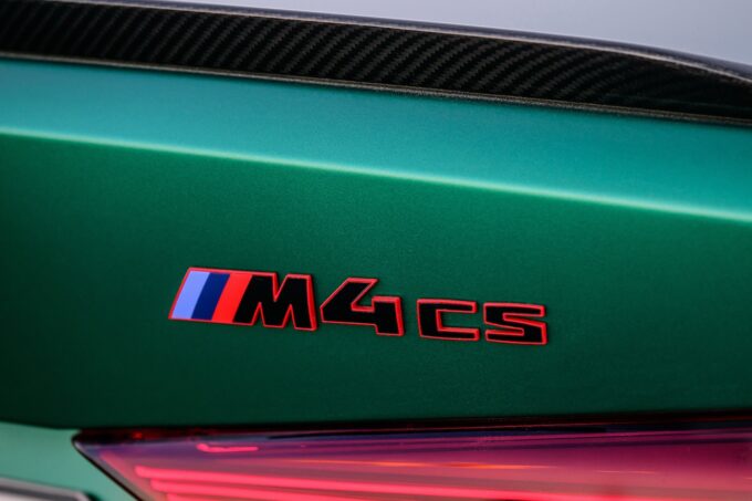 BMW M4 CS